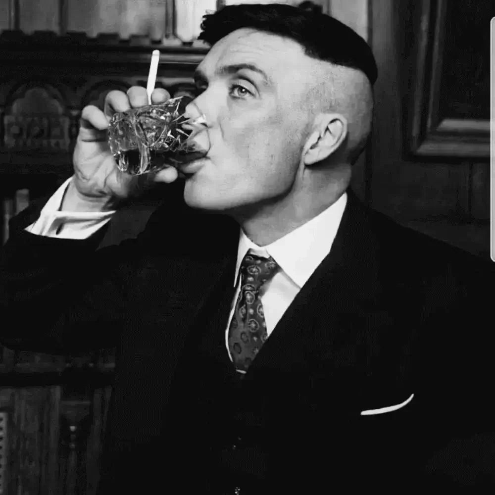 Whisky accessories in lead-free crystal – balance and weight for a quiet evening ritual