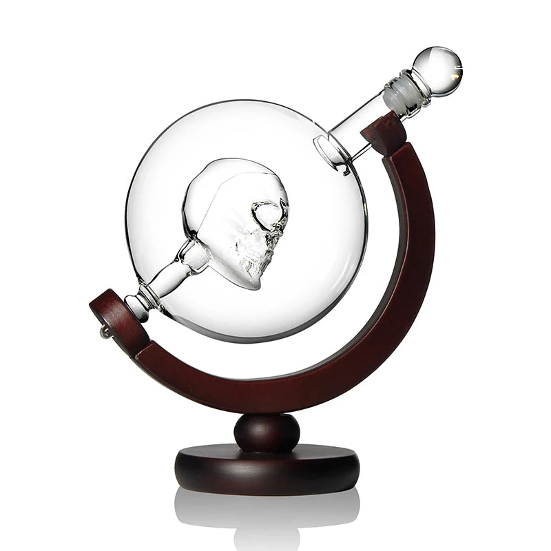 Skull Whiskey Decanter - Glass Globe - Corletaria