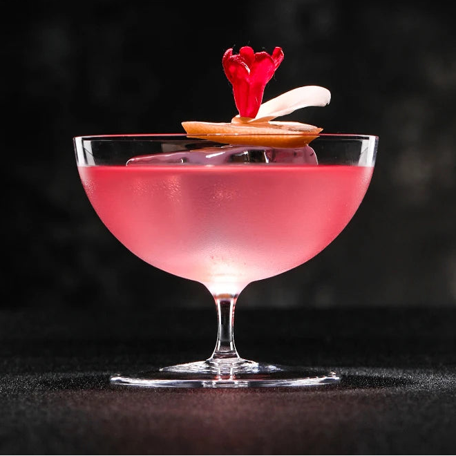 Japanese Style Cocktail Glass - Crystal Coupe - Corletaria