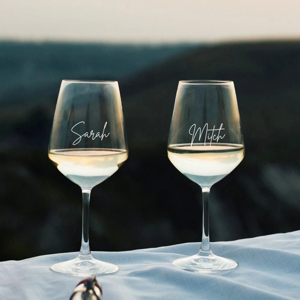 Personalized Wine Glass - Laser Engraved Thick Glass - Corletaria