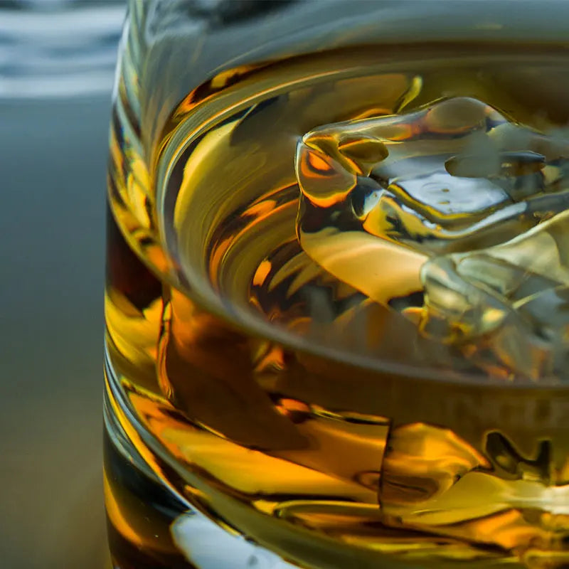 Whiskey Tumbler - Heavy Base Curved Glass - Corletaria