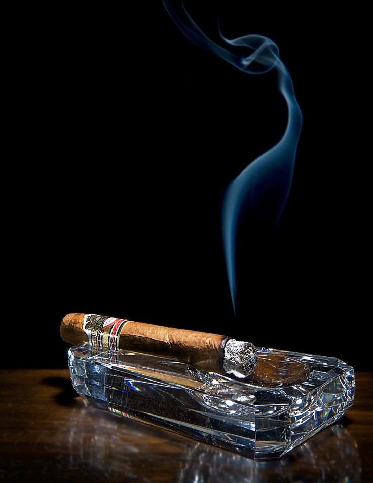 Weighted cigar ashtray – heat-resistant with clean single rest