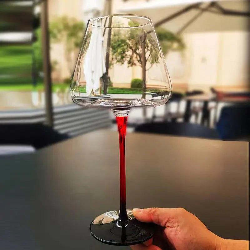 Crystal Red Wine Glass 720ml - Tall Stem, Black Base - Corletaria